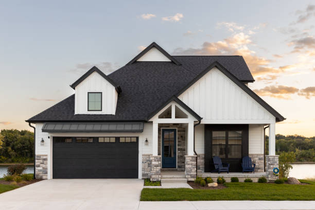 Best Solar Panel Roofing Installation  in East Bethel, MN